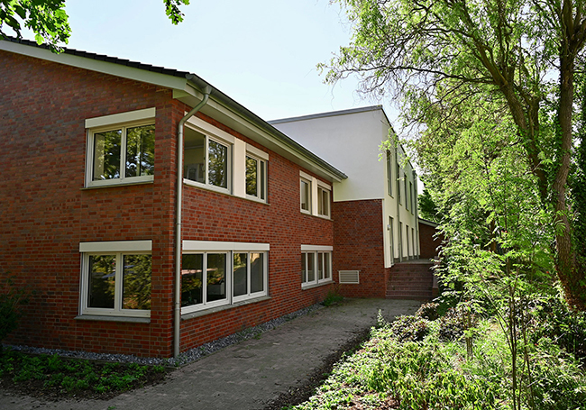 VERWALTUNGSGEBÄUDE IN NEUBECKUM